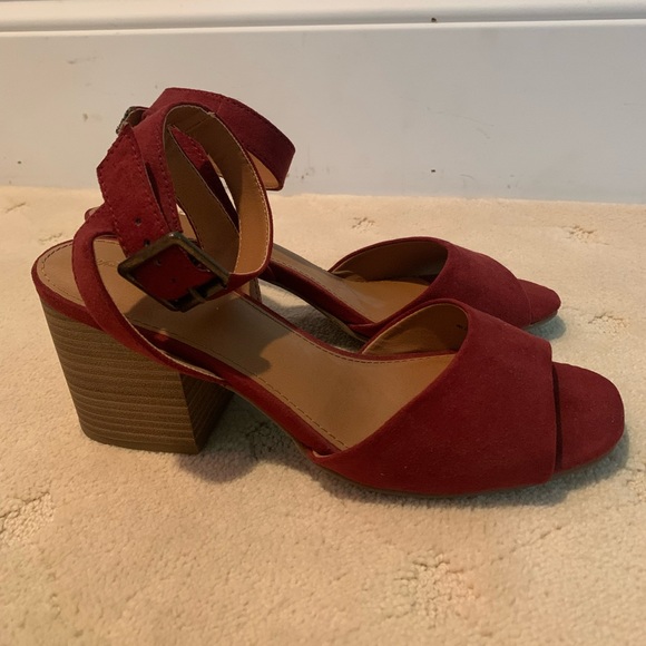 Burgundy Sandals/Clogs - Picture 4 of 5